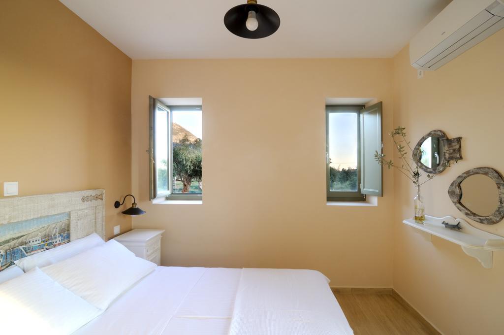Nikoloudi Estate * אגיוס ניקולאוס